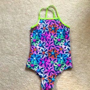 One piece kids swimsuit